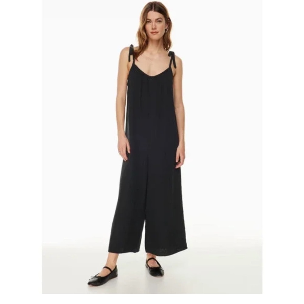 NWT Aritzia Wilfred Free Candour medium jumpsuit never worn in perfect condition